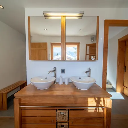 5br Iconic Chalet - What'app - 0034-635-520-036 - For Reservations! *