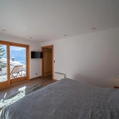 Villa 5br Iconic Chalet - What'app - 0034-635-520-036 - For Reservations! Verbier